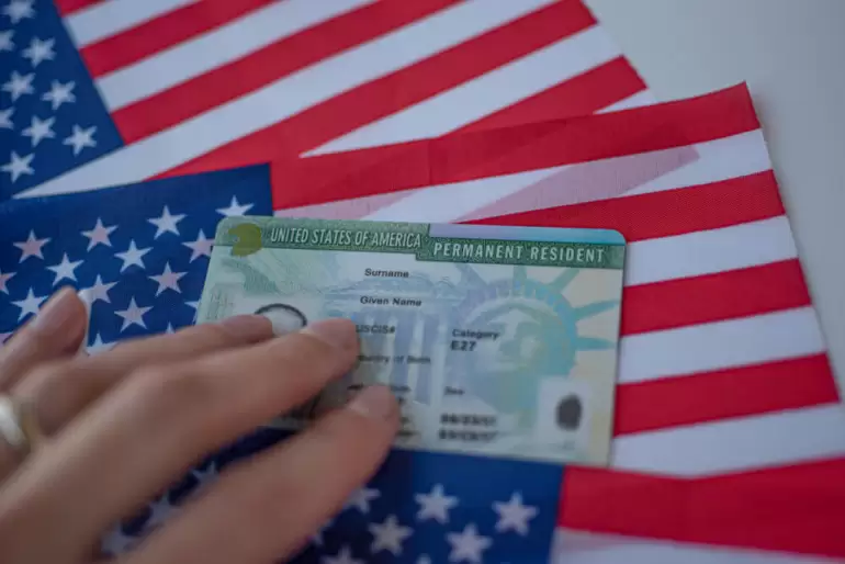 Грин-карта для переезда в Америку. Как ее получить?