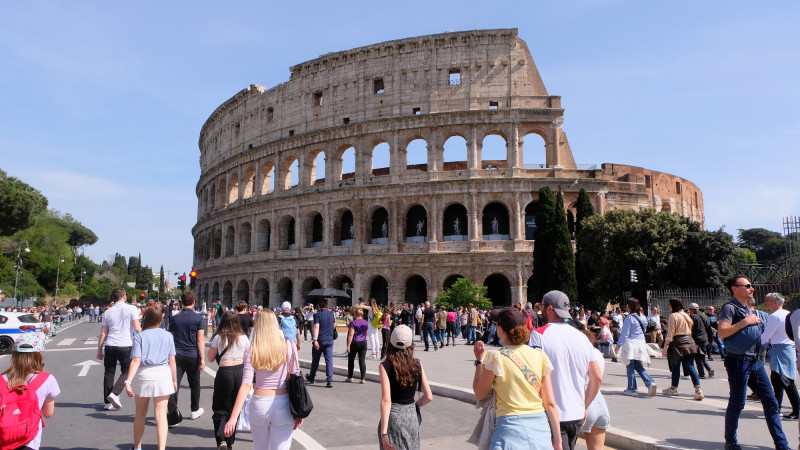 Туризм под прицелом: в Европе кражи у туристов — теневые подножки в отпуске